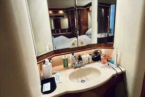 2003 Sea Ray 480 Motor Yacht thumbnail 60