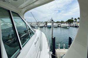 2003 Sea Ray 480 Motor Yacht thumbnail 32