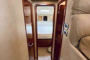 2003 Sea Ray 480 Motor Yacht thumbnail 34