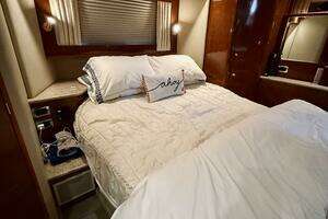 2003 Sea Ray 480 Motor Yacht thumbnail 61