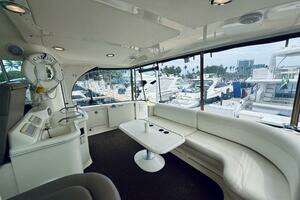 2003 Sea Ray 480 Motor Yacht thumbnail 18