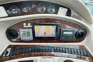 2003 Sea Ray 480 Motor Yacht thumbnail 27