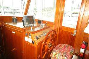 1992 Grand Banks Europa thumbnail 53