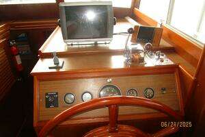1992 Grand Banks Europa thumbnail 54