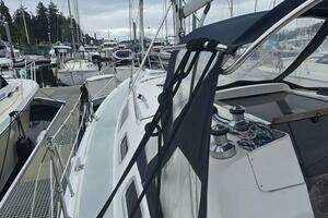 2002 Hunter 356 thumbnail 11