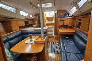 2002 Hunter 356 thumbnail 18