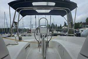 2002 Hunter 356 thumbnail 10