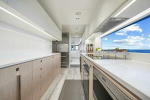 MISS MICHELLE 122ft Horizon Yacht For Sale