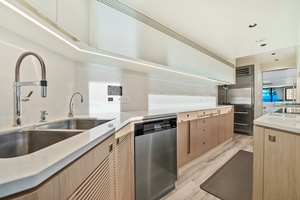 MISS MICHELLE 122ft Horizon Yacht For Sale