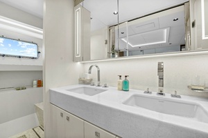 MISS MICHELLE 122ft Horizon Yacht For Sale