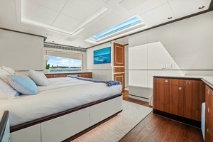 MISS MICHELLE 122ft Horizon Yacht For Sale