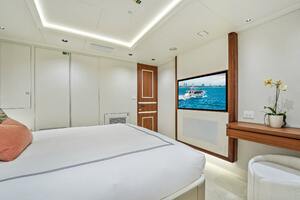 MISS MICHELLE 122ft Horizon Yacht For Sale