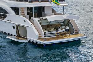 MISS MICHELLE 122ft Horizon Yacht For Sale