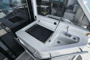 2015 Azimut 55S thumbnail 5
