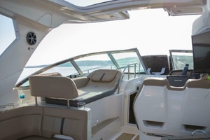 35ft Sea Ray Yacht For Sale