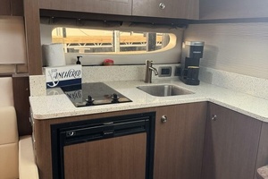 35ft Sea Ray Yacht For Sale