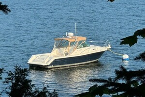 28ft Pursuit Yacht For Sale