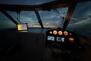 28ft Pursuit Yacht For Sale