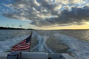 28ft Pursuit Yacht For Sale