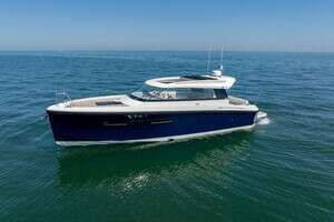London Calling 2023 Delta Powerboats 33 Coupe Yacht For Sale in Warwick RI