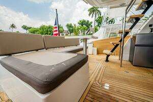 2017 Galeon 510 Skybridge thumbnail 67