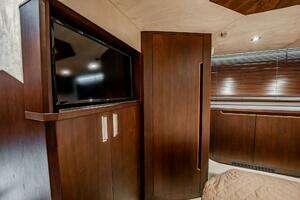 2017 Galeon 510 Skybridge thumbnail 37