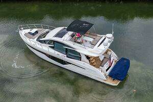 2017 Galeon 510 Skybridge thumbnail 73