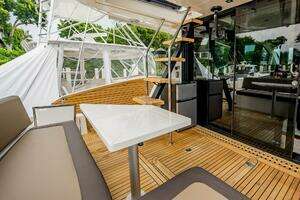 2017 Galeon 510 Skybridge thumbnail 68