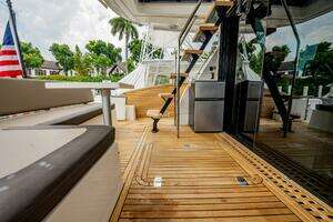 2017 Galeon 510 Skybridge thumbnail 66