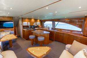 2015 Viking 62 Convertible thumbnail 9