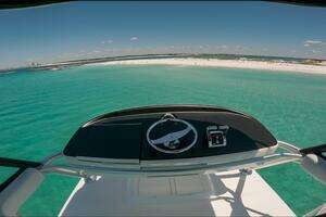 2015 Viking 62 Convertible thumbnail 31