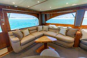 2015 Viking 62 Convertible thumbnail 8
