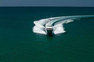 2015 Viking 62 Convertible thumbnail 45