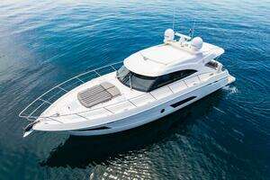 2019 Riviera 4800 Sport Yacht thumbnail 7