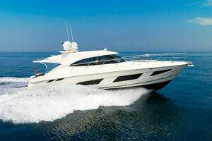 2019 Riviera 4800 Sport Yacht thumbnail 4