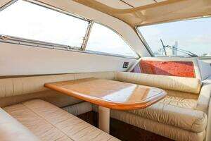 1998 Ferretti Yachts 55 Motor Yacht thumbnail 18