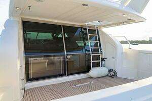 1998 Ferretti Yachts 55 Motor Yacht thumbnail 9