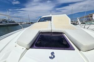40FT (12.19M) BENETEAU