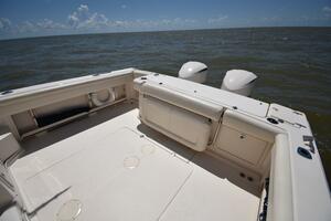 2016 Grady-White 330 Express 