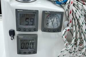 37ft Hunter Yacht For Sale