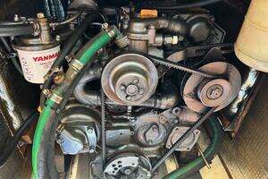 1996 Hunter 37.5 thumbnail 38