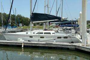 1996 Hunter 37.5 thumbnail 2