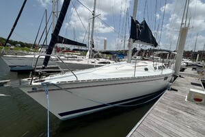 37ft Hunter Yacht For Sale