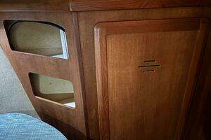 1996 Hunter 37.5 thumbnail 35
