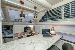 1991 Cruisers Yachts 3850 Aft Cabin thumbnail 20