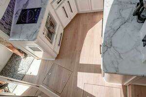 1991 Cruisers Yachts 3850 Aft Cabin thumbnail 39