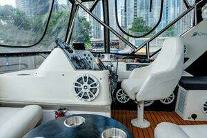1991 Cruisers Yachts 3850 Aft Cabin thumbnail 32