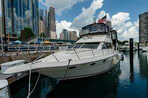 1991 Cruisers Yachts 3850 Aft Cabin thumbnail 3