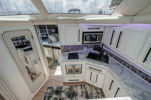 1991 Cruisers Yachts 3850 Aft Cabin thumbnail 12