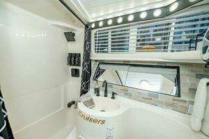 1991 Cruisers Yachts 3850 Aft Cabin thumbnail 27